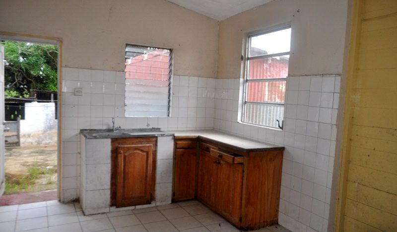 For Sale - 3 Bedroom 1 Bathroom Unfurnished House
